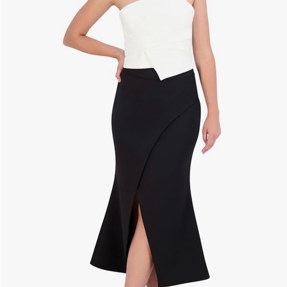 BCBGMAXAZRIA Women’s Crepe Maxi Skirt. Size 6 - Picture 2 of 6